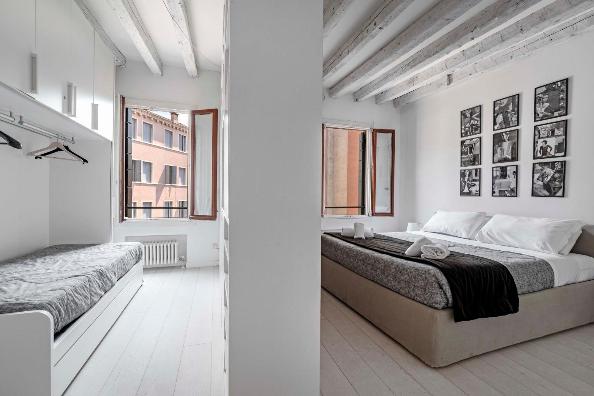 Black And White Appartement Venise